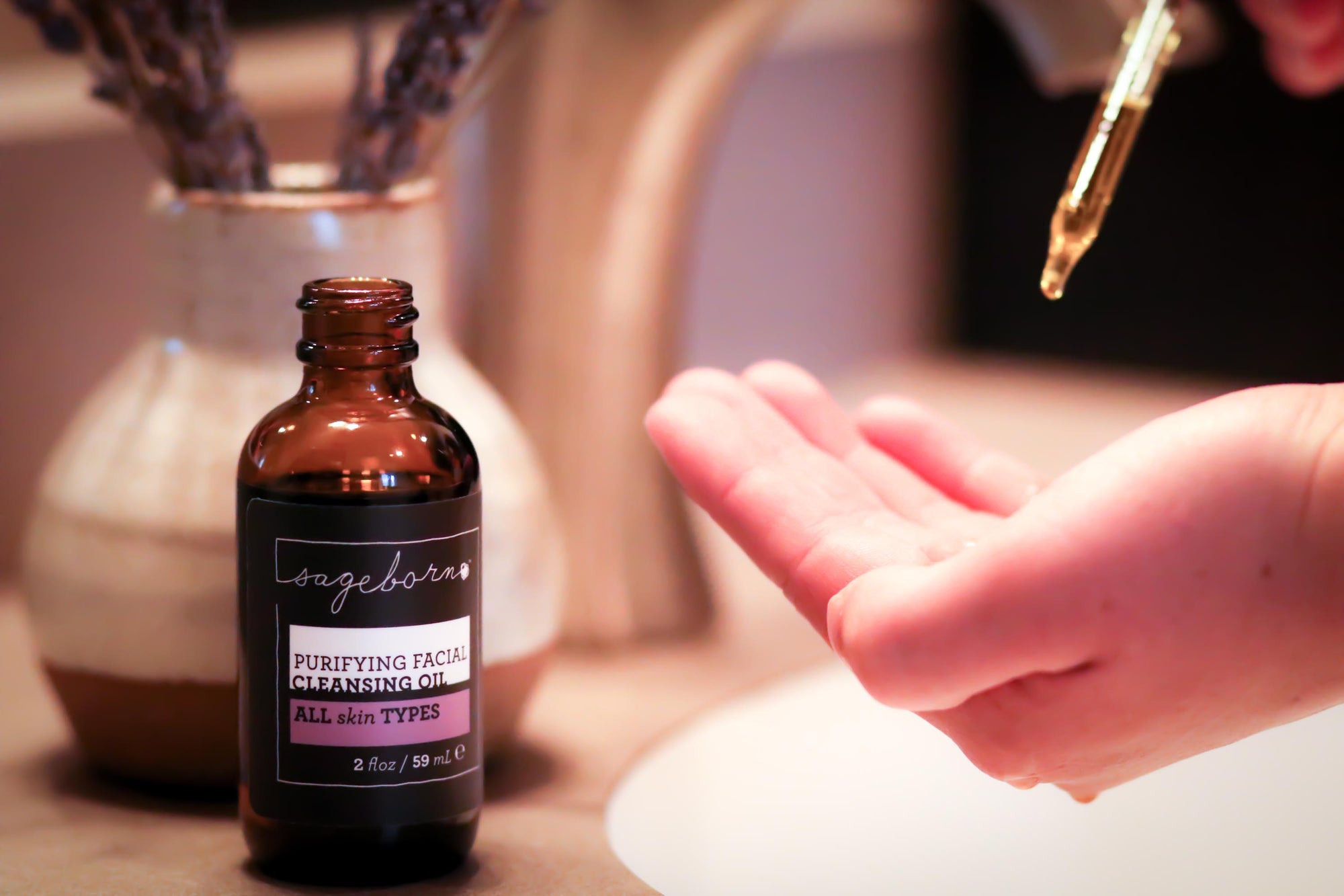 The Beautiful Science Behind Facial Cleansing Oils