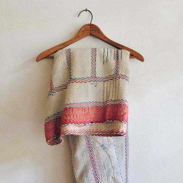 Cream & Pink Traditional Kantha Blanket (Artisan)